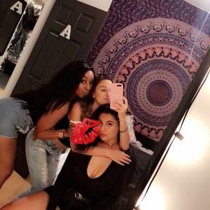 Meet your Posher, Jasmine